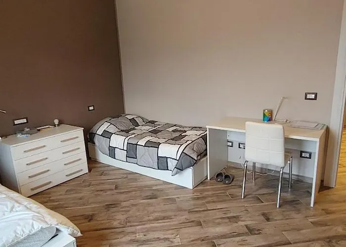 Oleandro - Design E Comfort In Centro נוברה